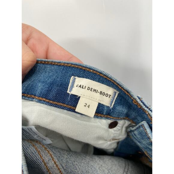 Madewell Cali Demi-Boot Medium Blue Distressed Denim Button-Fly Jeans Size 24 - Picture 7 of 9